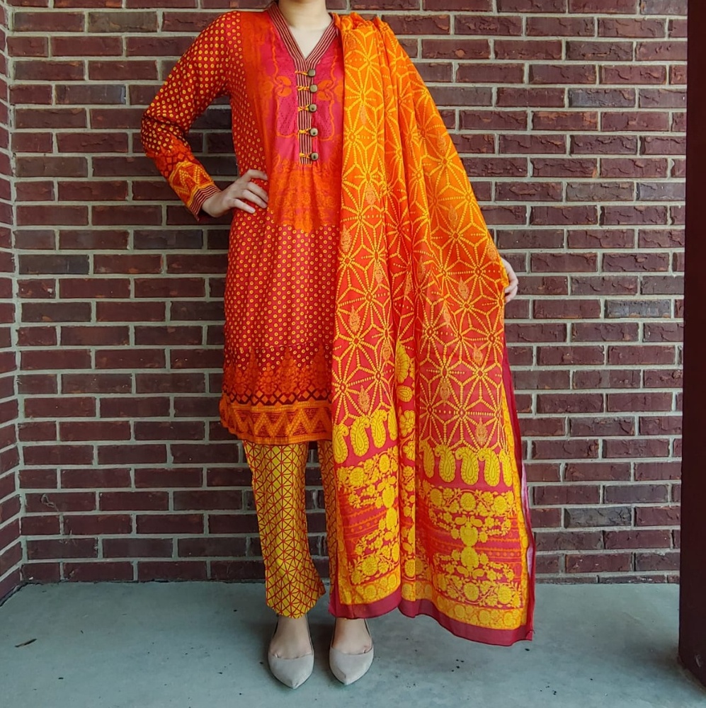 ⭐🌙GUL AHMED 3 piece lawn outfit